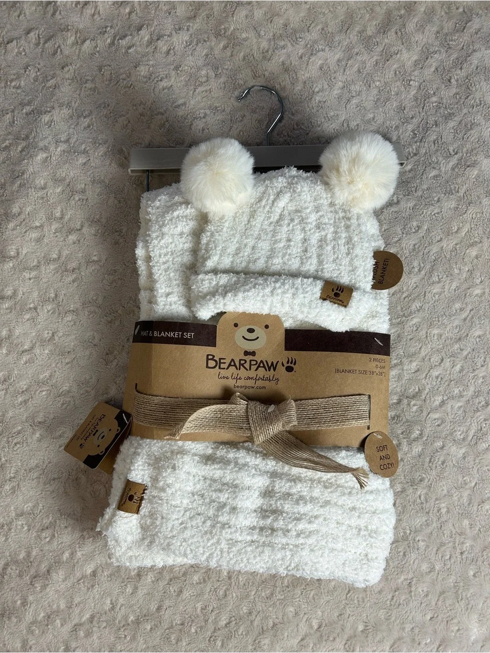 Bearpaw White Baby Blanket & Hat Set Chenille Sweater Knit Soft Cozy Ribbed
